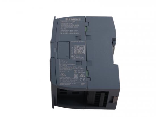 Siemens 6ES7234-4HE32-0XB0 SM 1234 analog input output module