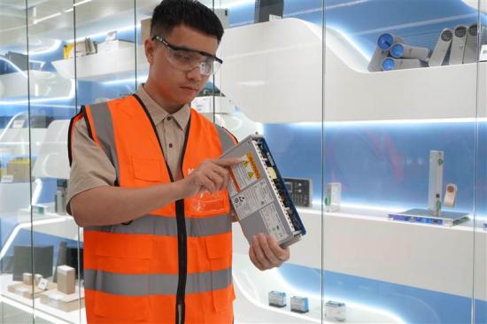 Apter Power quality inspection in the company workspace