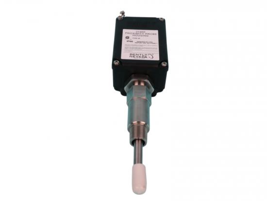 Bently Nevada 31000-16-10-00-030-02-02 PPS Housing with 1.0 m 3300 XL Probe