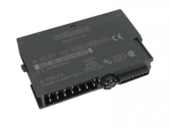 Siemens 6ES7132-4BB30-0AB0 two-channel 24 V DC / 2 A diagnostic output module
