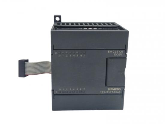 Siemens 6ES7223-1BH22-0XA8 EM 223 with eight inputs and eight transistor outputs